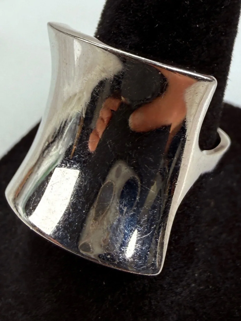 Interesting Silvertone modernness scoop size 7 ring